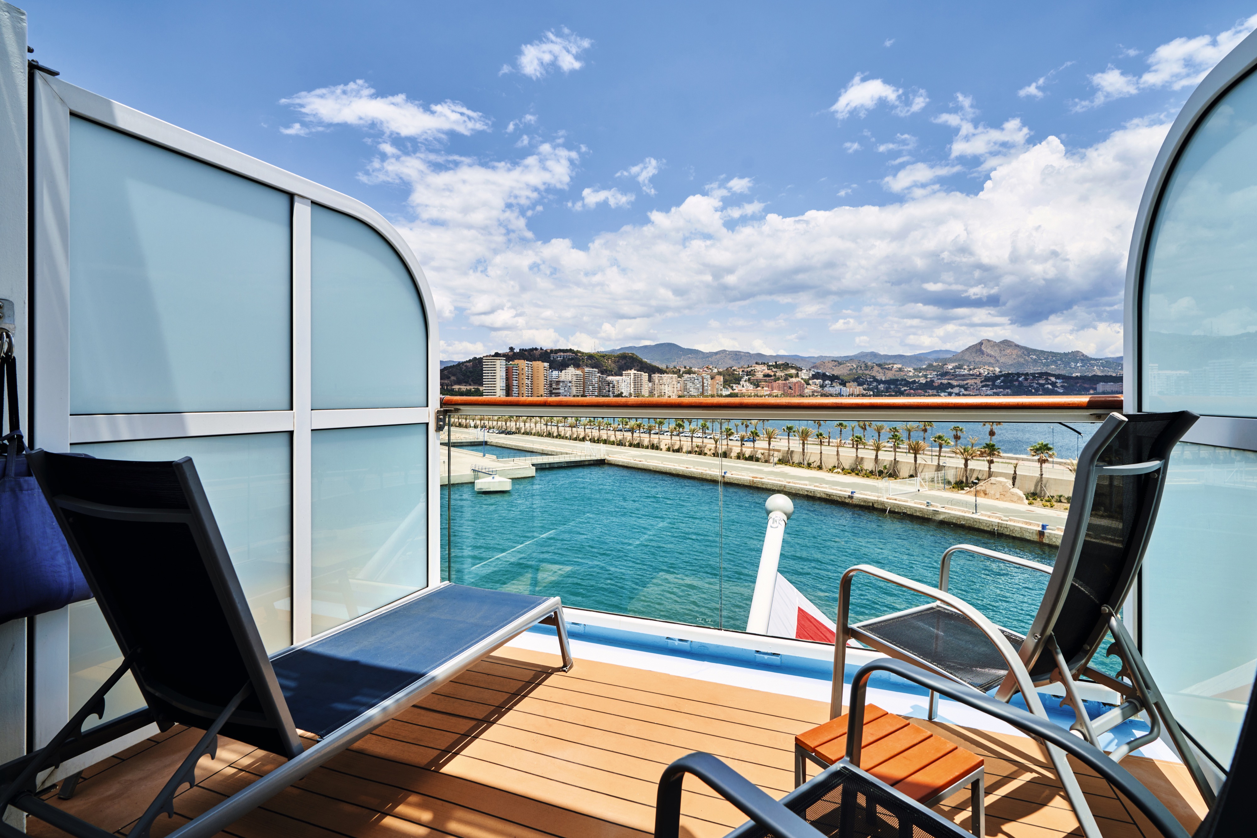 Family Balcony Cabin